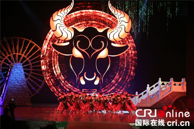 已过审【CRI专稿图文】中国·重庆石柱首届康养大会开幕