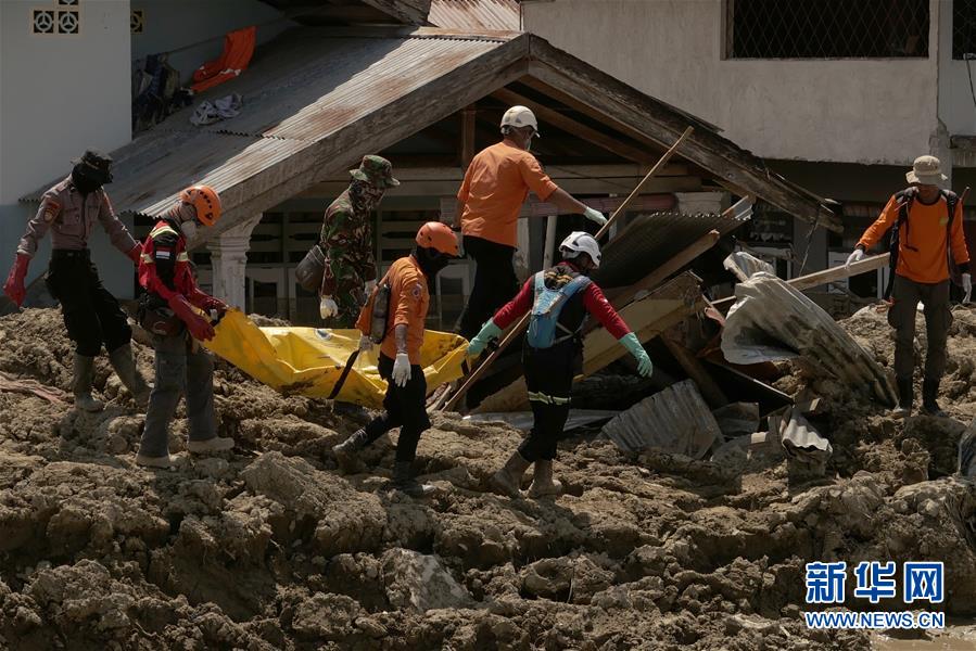印尼地震和海啸已造成2045人死亡