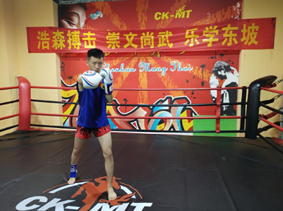 图片默认标题_fororder_眉山本地16岁搏击少年金夕淼