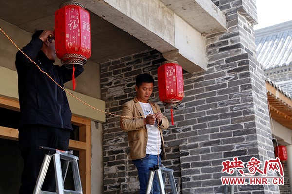 【华商节专题 图右标题左二】百年老店羊肉串入场“古城美食文化节”