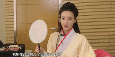 真女神才敢素颜：景甜当众洗脸 赵丽颖秒变学生