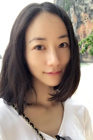 真女神才敢素颜：景甜当众洗脸 赵丽颖秒变学生