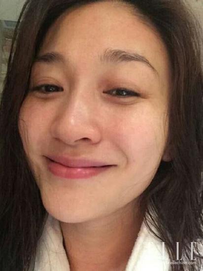 真女神才敢素颜：景甜当众洗脸 赵丽颖秒变学生