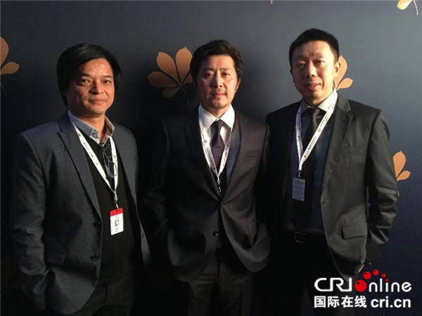 首部反映中国精英中年危机影片《秋田》全球首