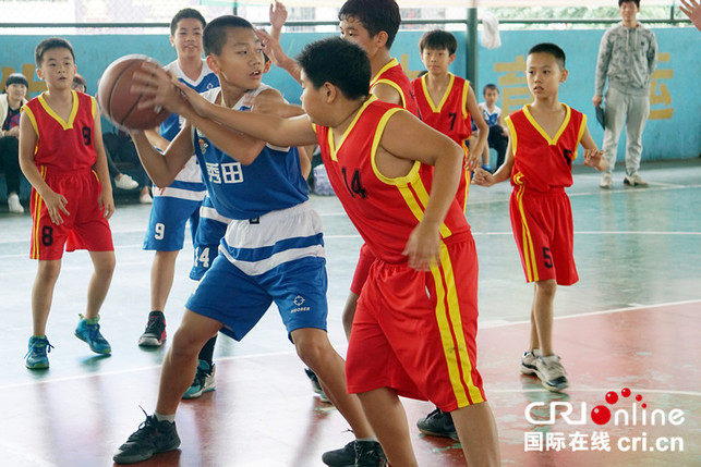 2018年南宁市小学生篮球赛开赛