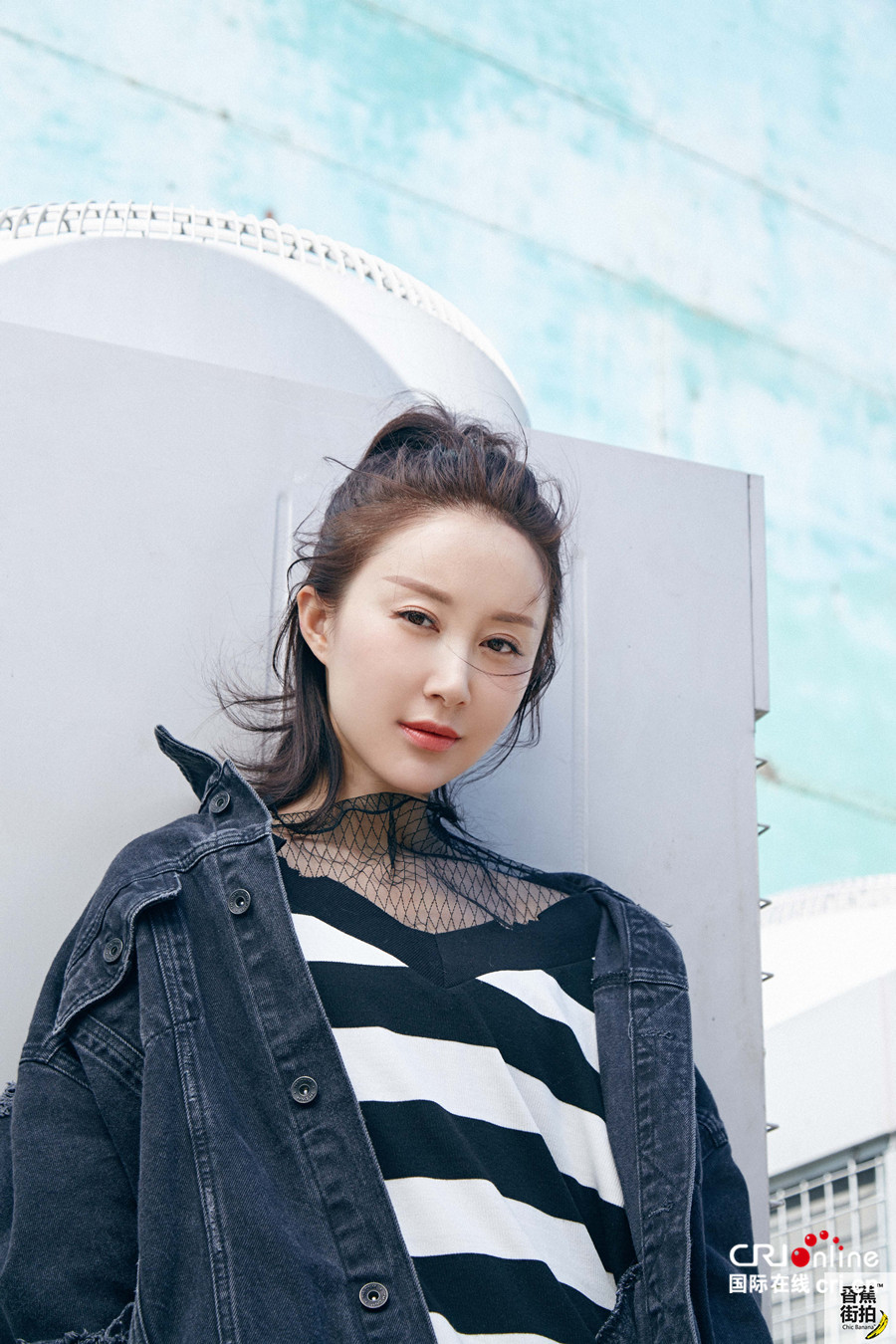 舒畅全新写真"超撩人" 拉风牛仔演绎美帅