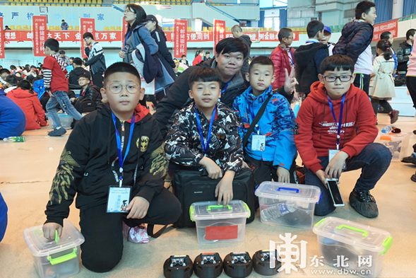 黑龙江省举办2018年“邮储银行杯”智能机器人竞赛