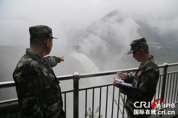 图片默认标题_fororder_密切关注情况（攀枝花森林消防支队供图）