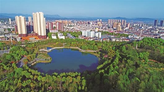 外修生态两江碧 内修人文满园春 宜都创成湖北省首个县级国家森林城市
