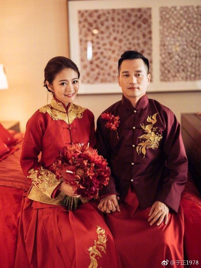 安以轩结婚的中式礼服 竟然是于正设计的！