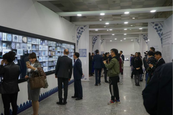 70余件青花瓷文物 从上海赴乌兹别克斯坦展览两个月