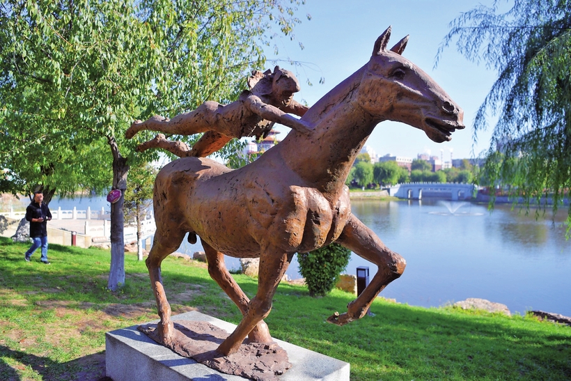 第十九届中国长春(二道区)国际雕塑作品邀请展正式揭幕 第十九届中国长春(二道区)国际雕塑作品邀请展正式揭幕