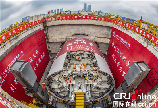 （供稿 交通运输列表 三吴大地南京 移动版）南京五桥盾构机主机10月22日组装完成