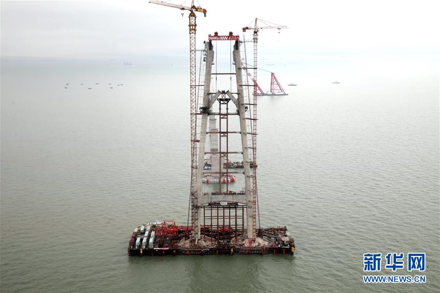 伶仃洋上造桥 大海深处“穿针”——港珠澳大桥9年建设大事记
