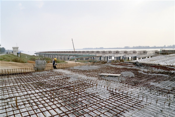 枝江港七星台作业区综合码头工程——投资完成四千万 两泊位年内建成