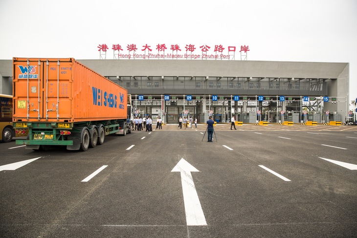 图片默认标题_fororder_港珠澳大桥珠海公路口岸 （沈湜拍摄）