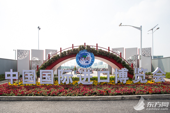 【上海微网首页头条2】进口博览会核心区绿化提升完成 打造国旗色自然花海