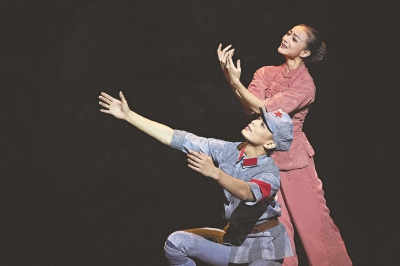 上海芭蕾舞团原创舞剧《闪闪的红星》首演 塑造当代红色经典