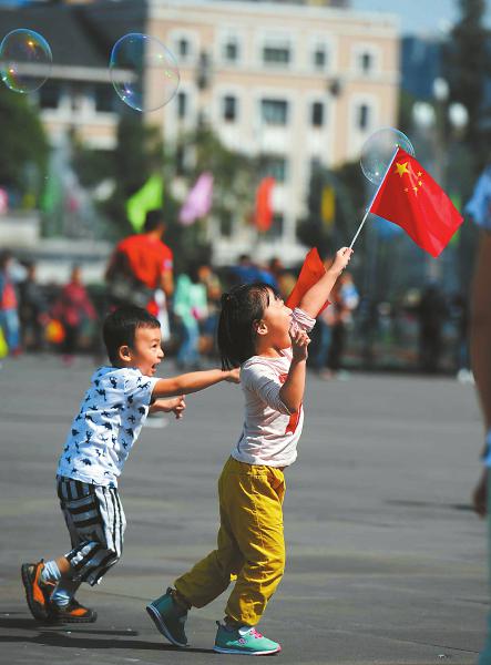 （焦点图，导航成都，移动端轮播图）成都之心 见证城市变迁