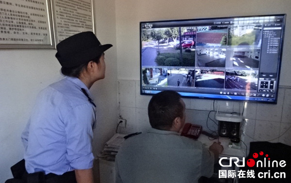 图片默认标题_fororder_检查行动中（伏凯摄影）