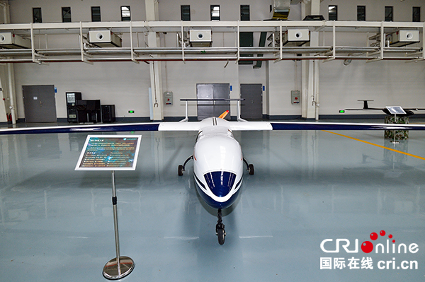 图片默认标题_fororder_新型无人机展示（摄影-廖志全）