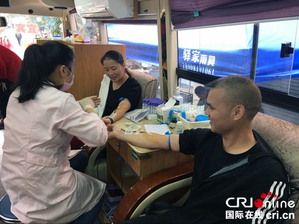 图片默认标题_fororder_凉姜镇群众积极参与无偿献血活动