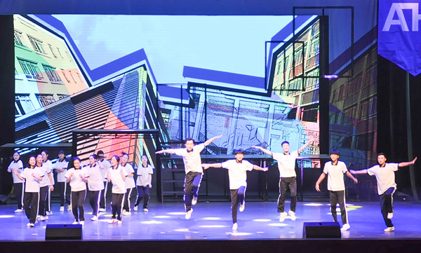 图片默认标题_fororder_1精彩演出（摄影-冯常英）