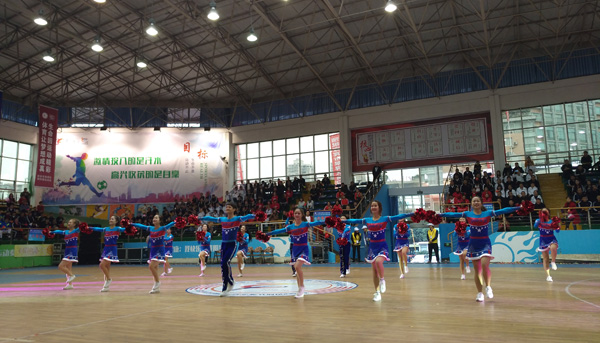 图片默认标题_fororder_健身展演节目精彩纷呈--摄影张勇-(5)