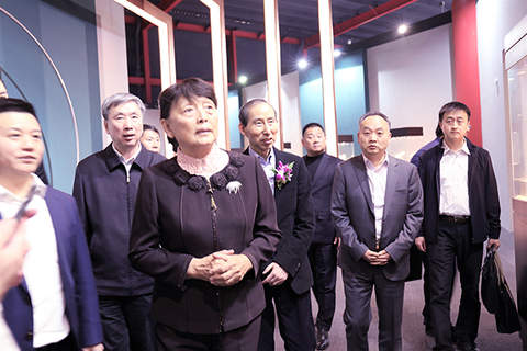 “大器中国领袖世界”2018国匠精神传承年鉴展在上海开幕