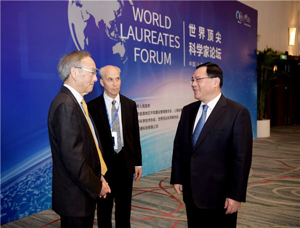 “全球最强大脑”汇聚申城 李强与顶尖科学家共论上海科技创新