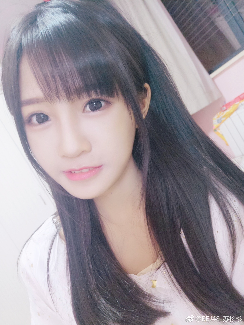 万年美头像晒美照照片说她少女比校服还美深圳真人女生粉丝图片