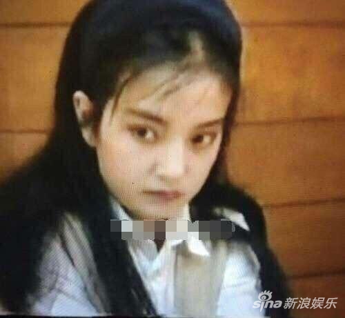 赵薇25年前龙套照曝光 大眼睛长头发水灵灵