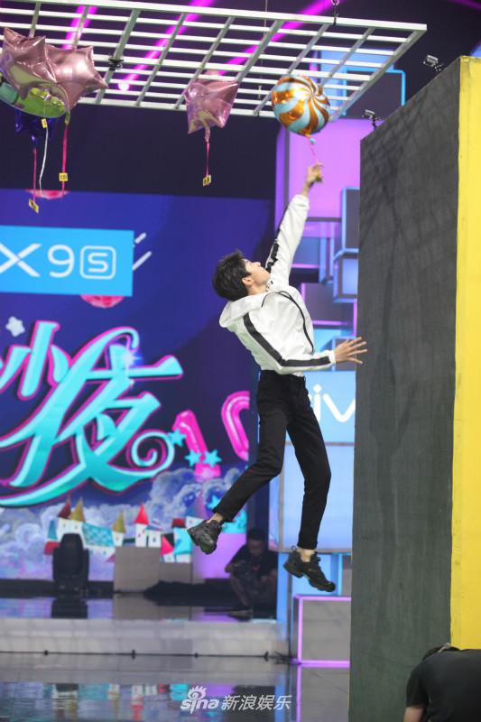 TFBOYS챾Ӱࡱ ׳