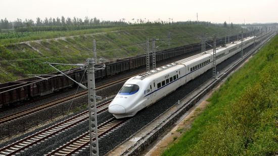 京沪高铁9月起时速提至350公里 两地仅需4.5小时