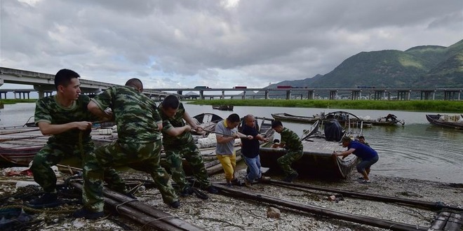 福建严阵以待防台风