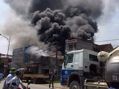 越南河内一糕饼厂发生爆炸致8死2伤