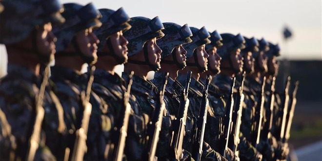 受阅部队整装待阅_fororder_CqgNOll9OJ6AJ709AAAAAAAAAAA724.899x646