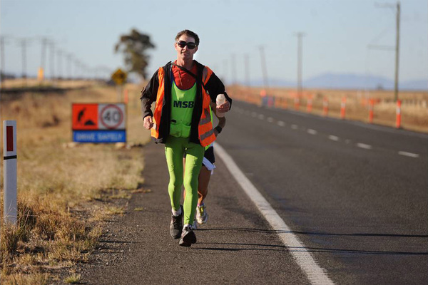 "爱尔兰阿甘"4年跑遍全球41国约5万公里(组图) "爱尔兰阿甘"4年跑遍全球41国约5万公里(组图)