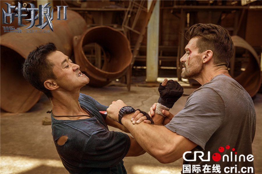 战狼2口碑特辑曝光6天拿下15亿中国力量撼动全场