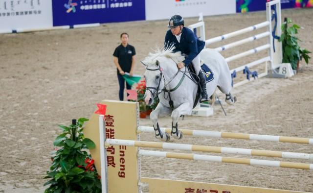 ​Өвөр Монгол олон улсын морин спортын наадамд түрүүлэв