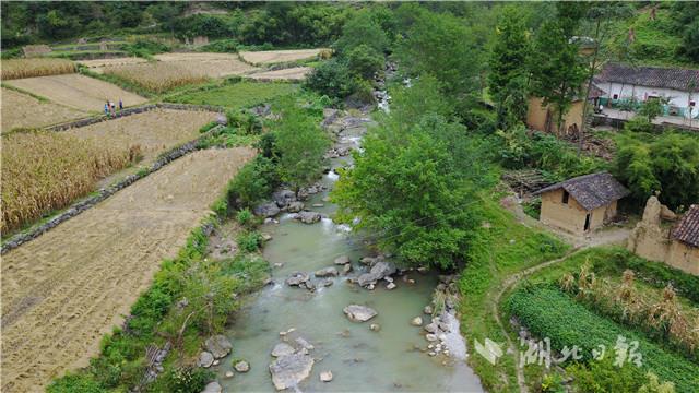 保康峡峪河村被命名为中国景观村落