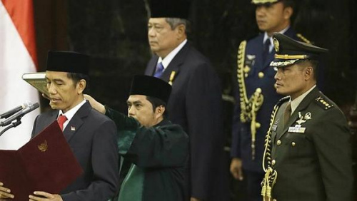图为10月20日，佐科威宣誓就任印尼新总统。