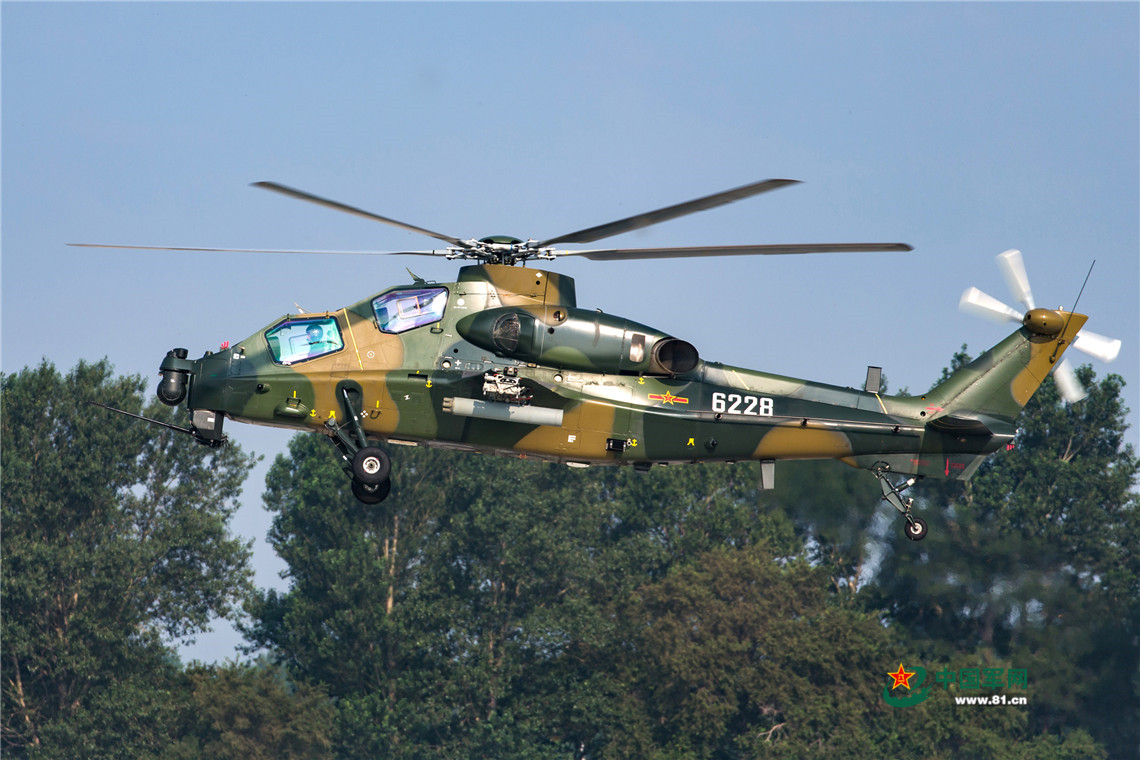 中国空军直-10k直升机.杨盼摄影