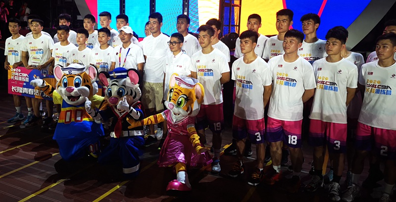 首期少年CBA长隆训练营收官_fororder_1