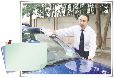 上海出租司机黄勇：智慧的哥尽显“国际范儿”