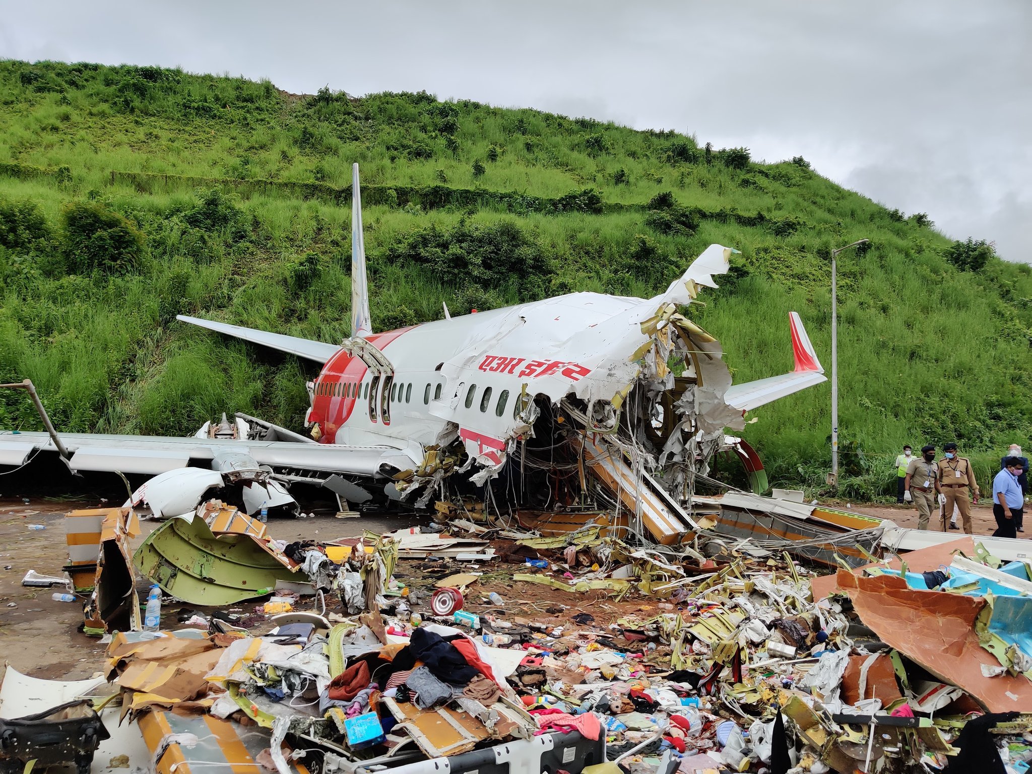 印度客机空难的救援人员中已有22人确诊感染新冠肺炎地方高官宣布自我