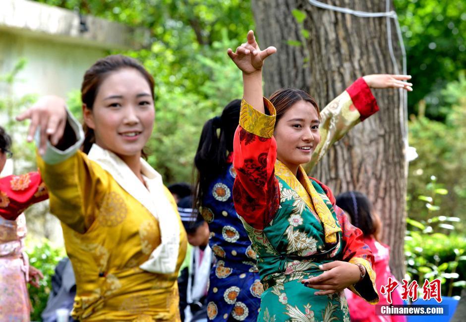 香港西藏青少年互访记 香港西藏青少年互访记