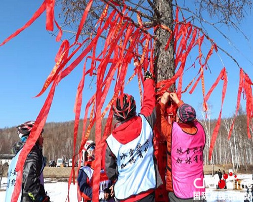 “冰雪兴安 ，加林有约” 2019黑龙江省森林雪地穿越赛在大兴安岭地区加格达奇林业局举办