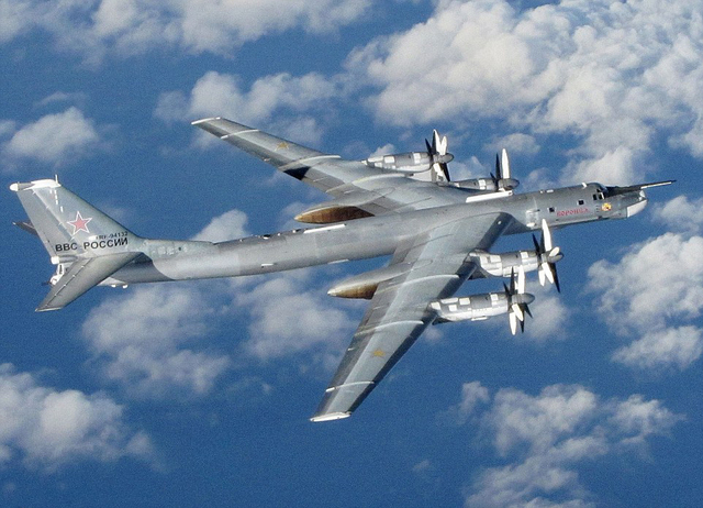 北约战斗机1天拦截4批俄军机 最多一次拦截8架(高清组图)