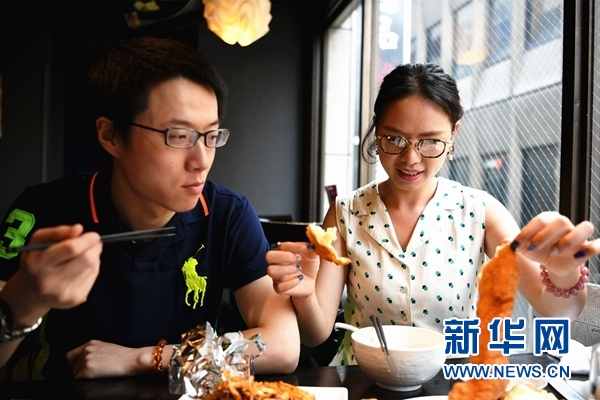 浙江妹子把麻辣烫开到日本